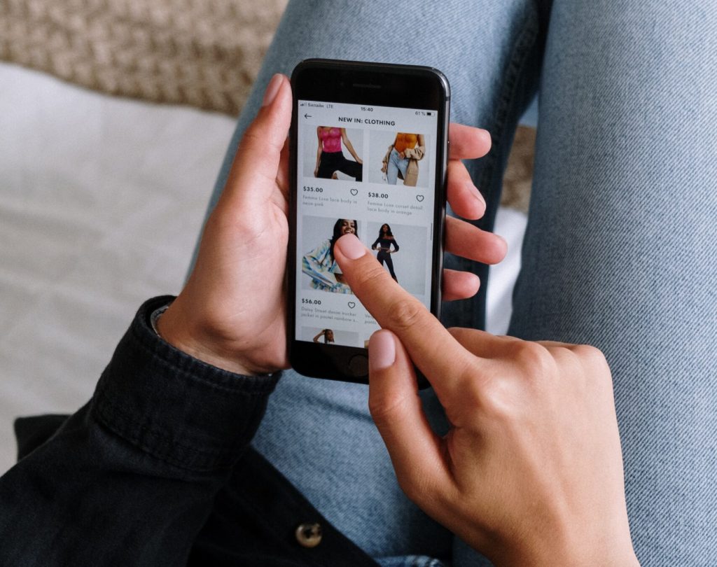 pexels-cottonbro-5076516